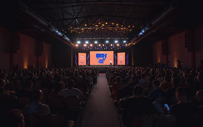 Palco principal do Circuito de Palestras Doutor-IE 2022.